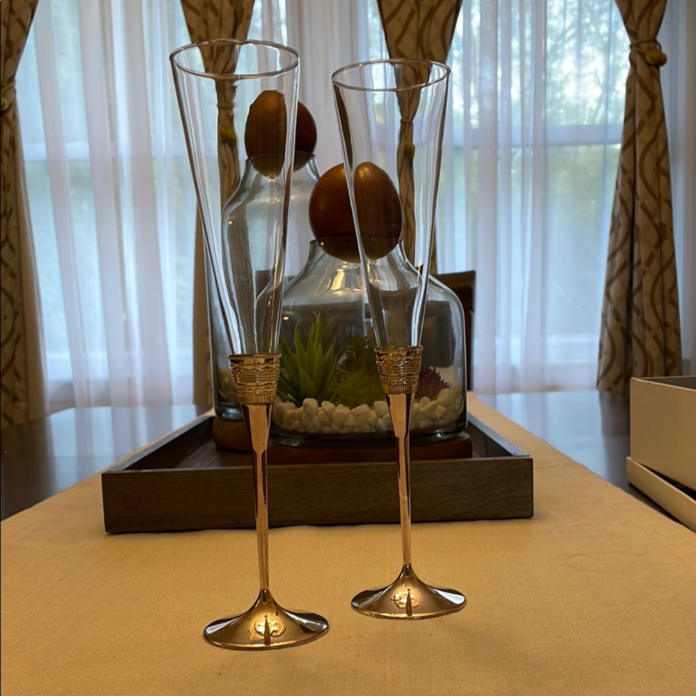 Elegant Champagne Flutes